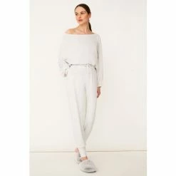 F&F Grey Mrs Hinch Towelling Lounge Set -F&F Shop unnamed file 1404