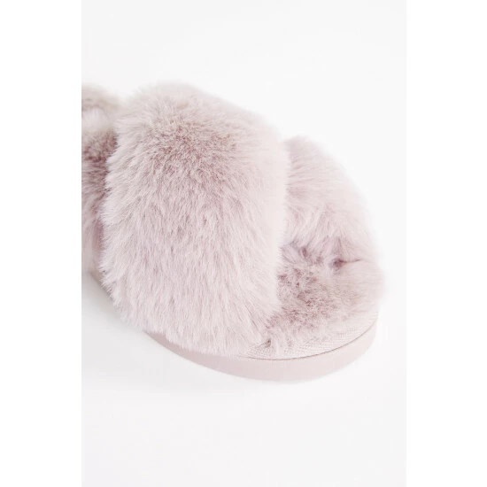 unnamed-file-2764.jpg F&F Pink Faux Fur Crossover Chunky Slippers -F&F Shop unnamed file 2764