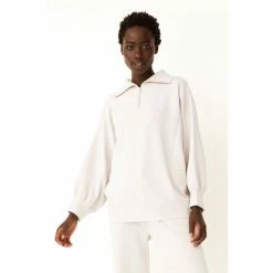 F&F Hinch Allegra Winter Cream Top